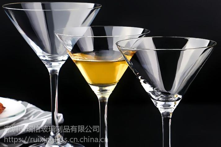 玻璃鸡尾酒杯现货批发指南 厂家直供、可定制Logo，助力酒制品企业高效采购