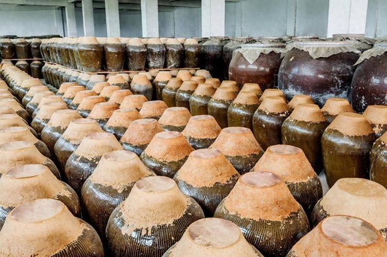 酱酒阴阳发酵 一瓶好酒的“天地呼吸”